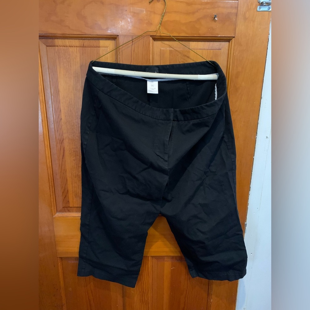Women’s all black dressy capris. Size 18W.
